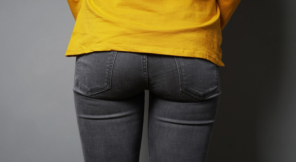 wear jeans to avoid panty lines
